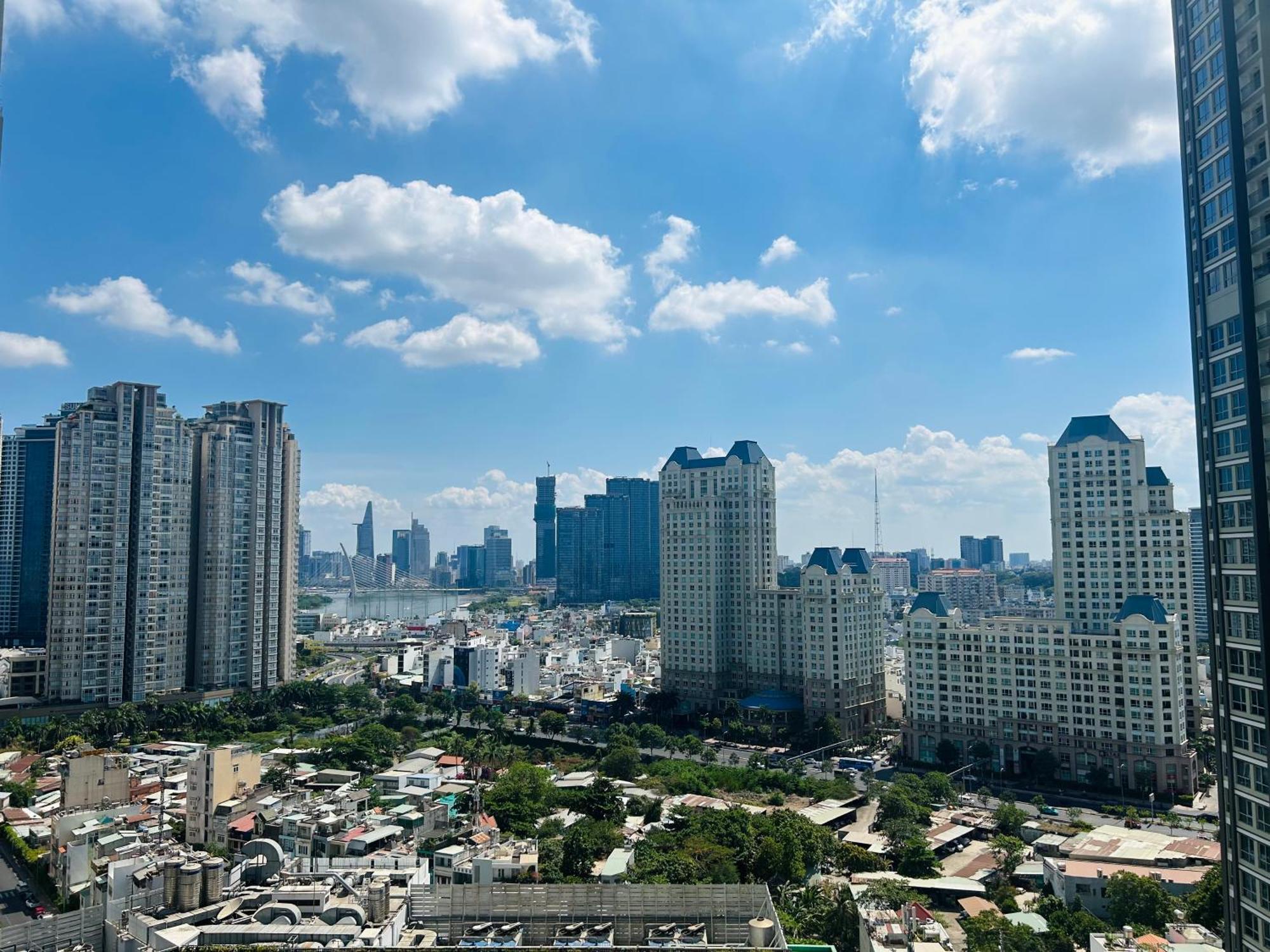 Luxhomes Saigon - Vinhomes Central Park 호치민 외부 사진